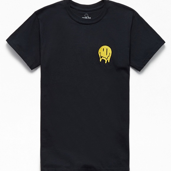 Smiley Originals Embroidered Black and Yellow Short Sleeve T-Shirt Size Small 🙂 - Picture 1 of 11